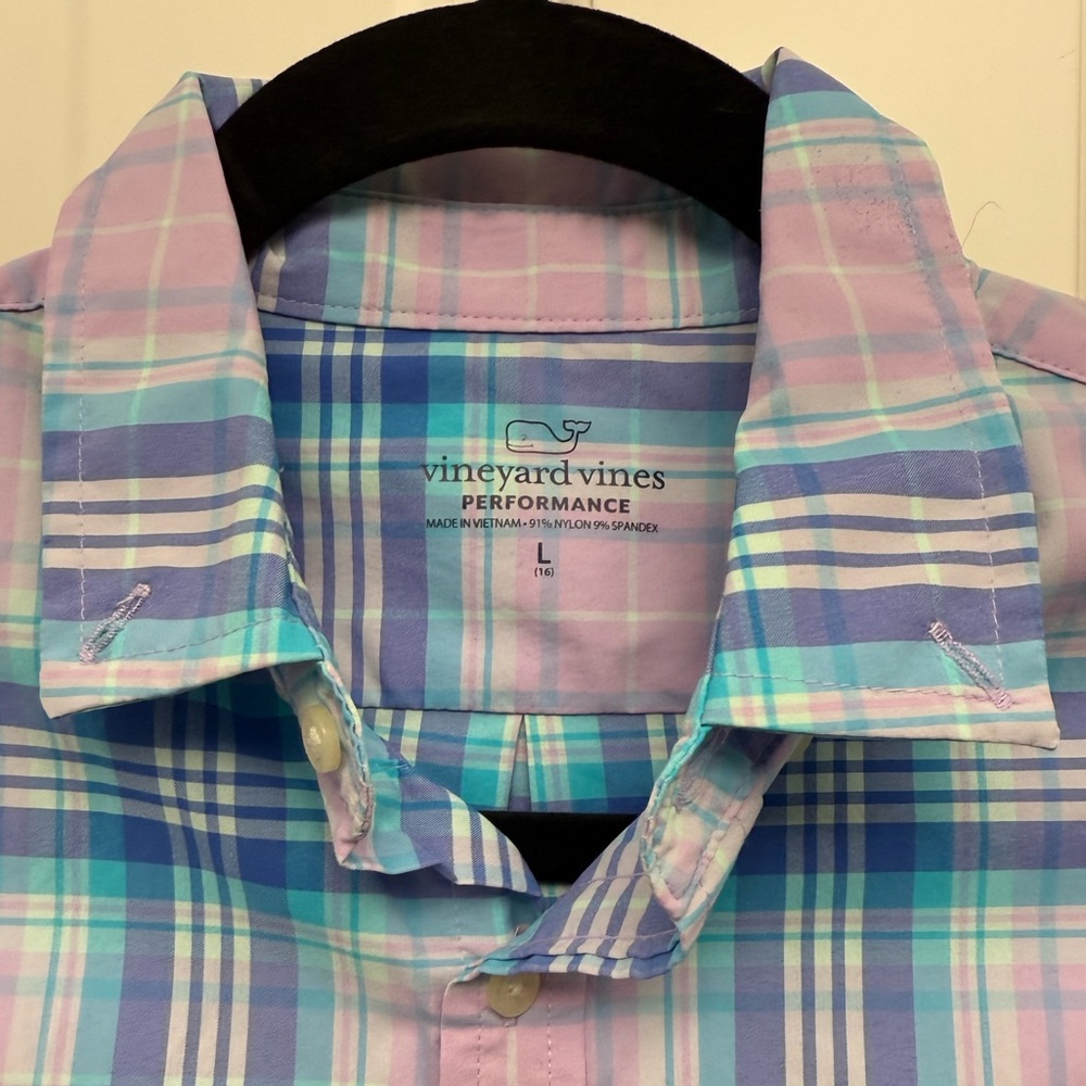 Vineyard Vines Blue and Pink Casual Button Down Shirt
